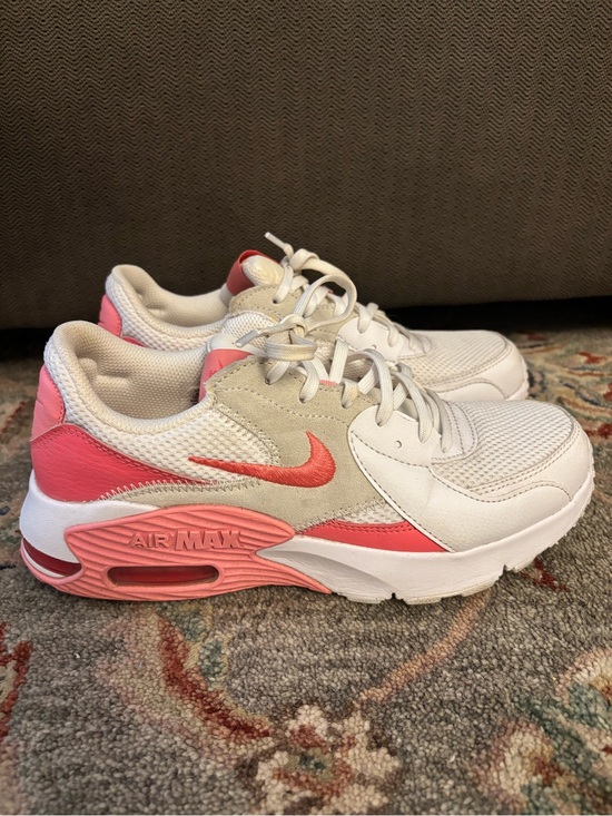 Nike Shoes - Nike Women’s Air Max Sneakers in White and Pink
